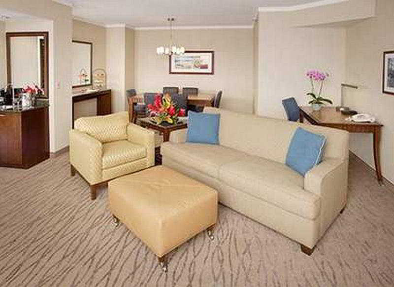 Embassy Suites By Hilton San Diego La Jolla Habitación foto